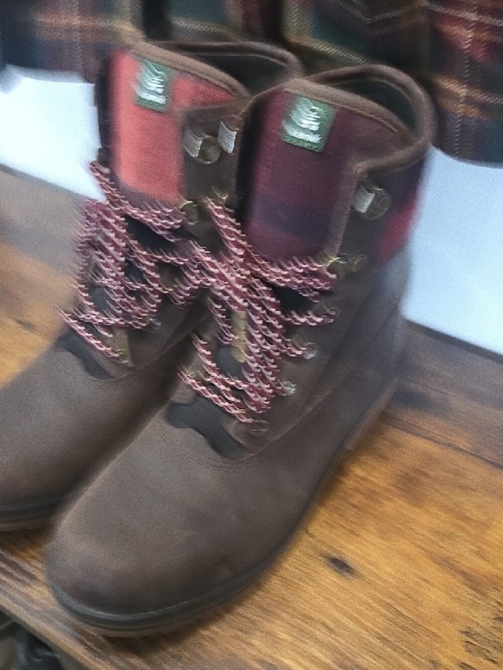 Kamik Brown Leather Lace-Up Boots with Red Plaid Cuffs Waterproof - Picture 5 of 8